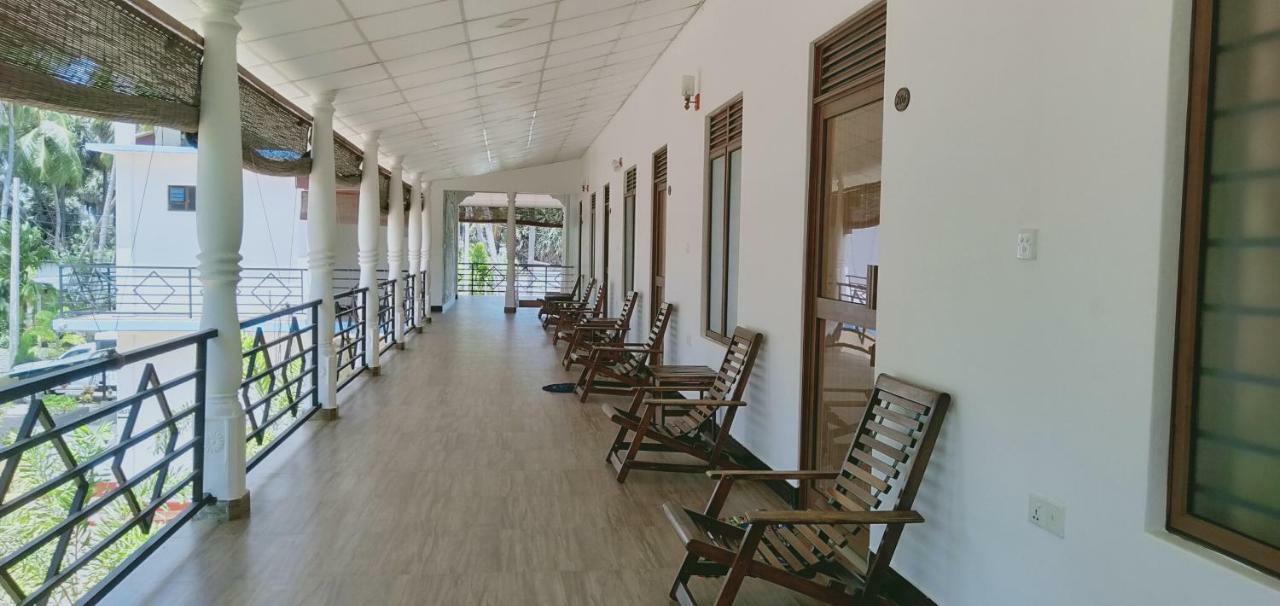 French Garden Resort Uppuveli Zewnętrze zdjęcie