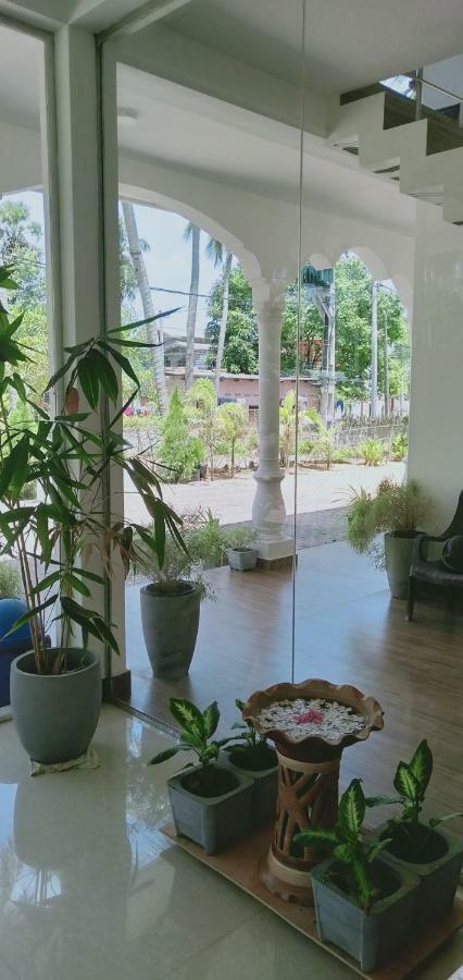 French Garden Resort Uppuveli Zewnętrze zdjęcie
